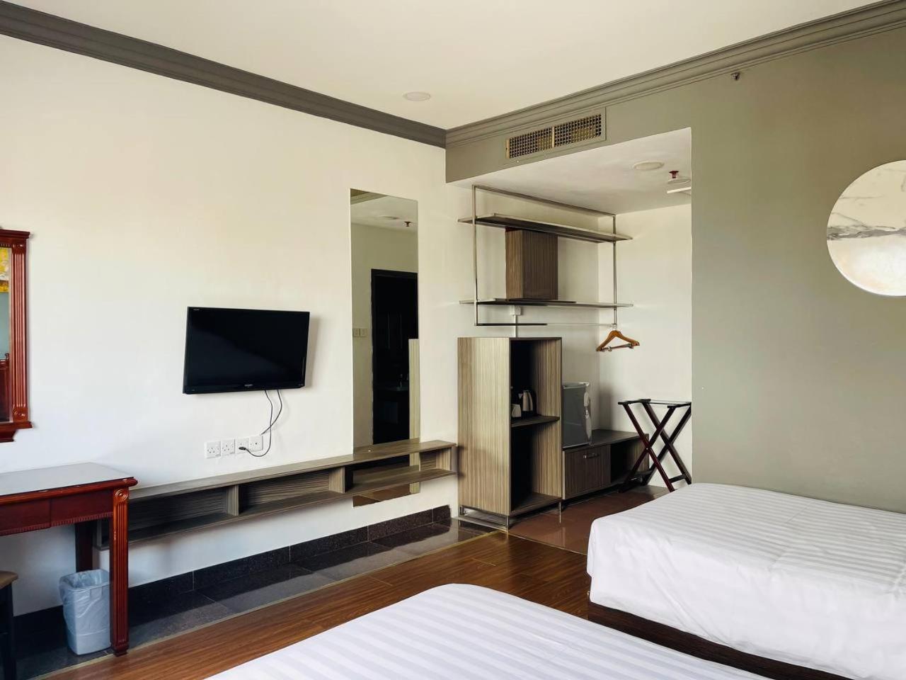 Penview Hotel Kuching Kültér fotó