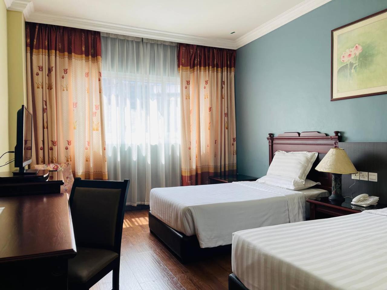 Penview Hotel Kuching Kültér fotó