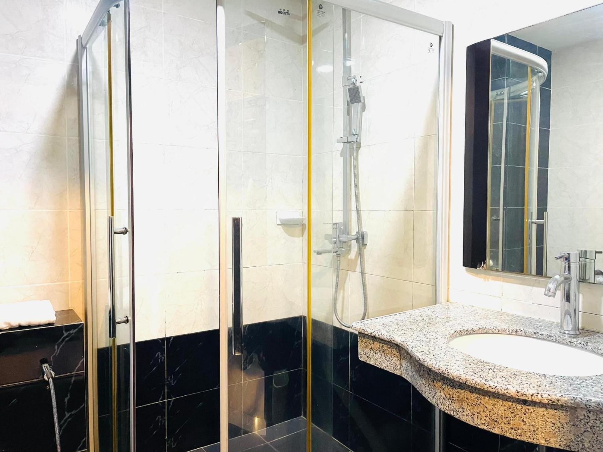 Penview Hotel Kuching Kültér fotó