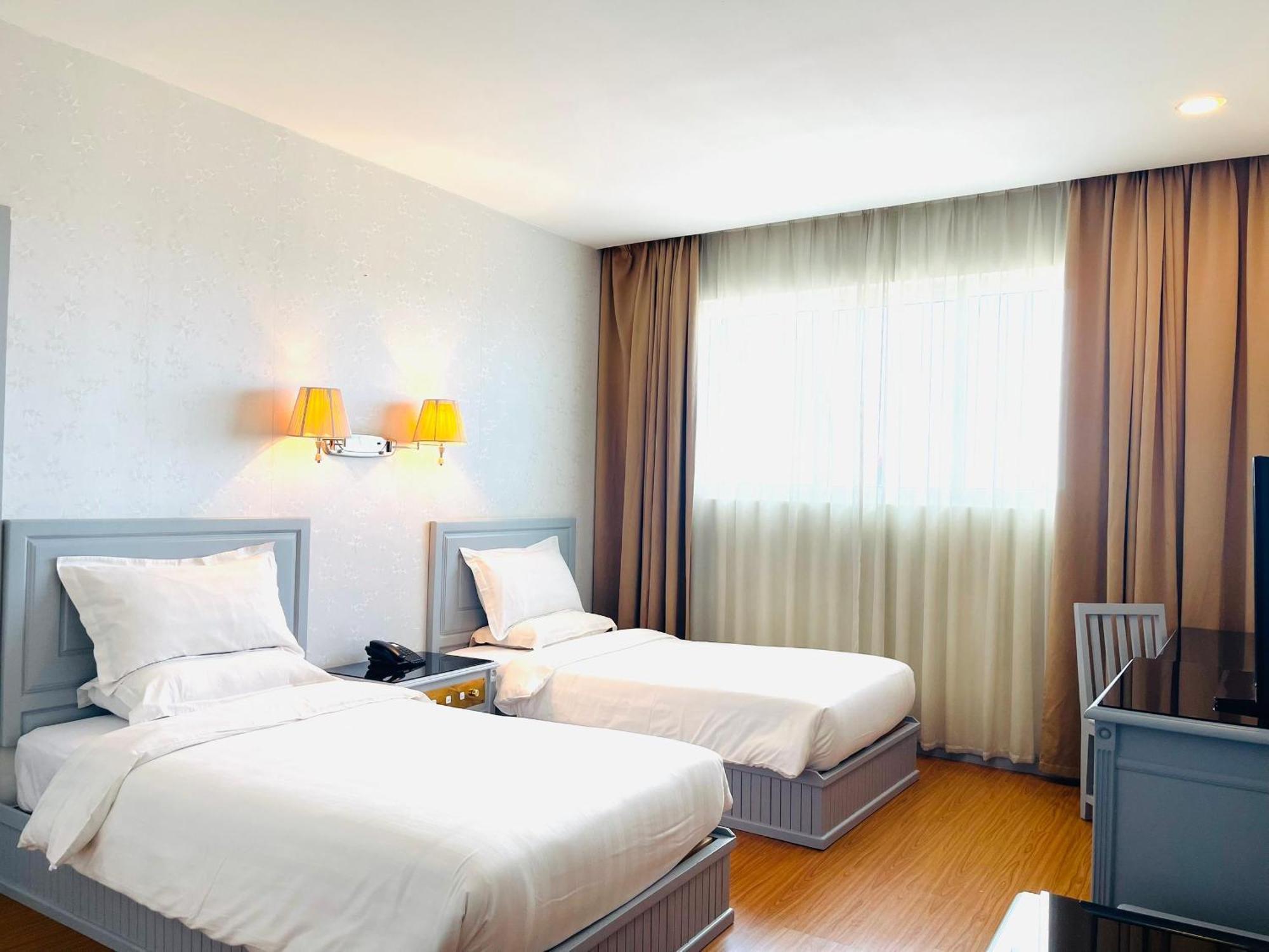 Penview Hotel Kuching Kültér fotó