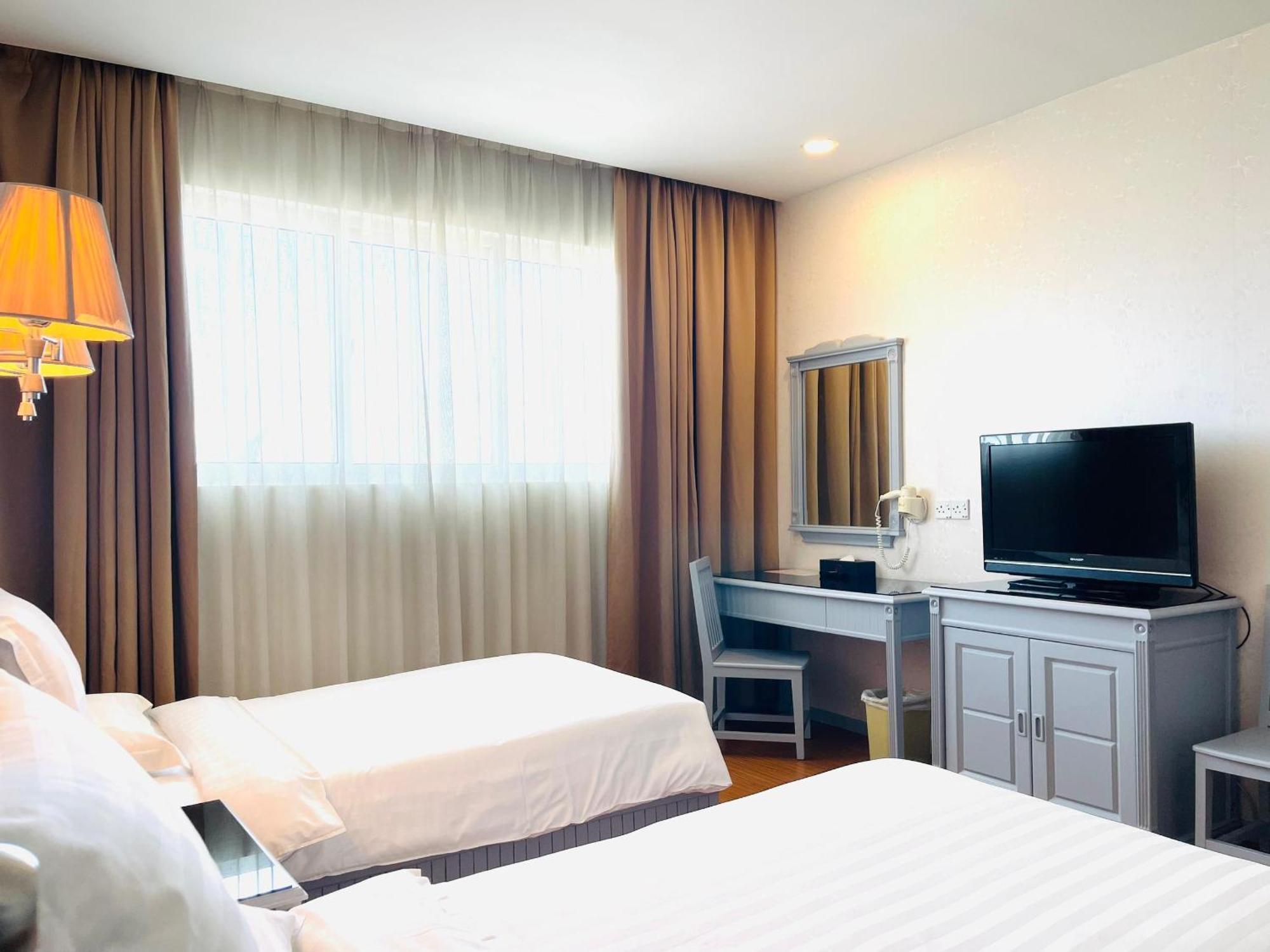 Penview Hotel Kuching Kültér fotó