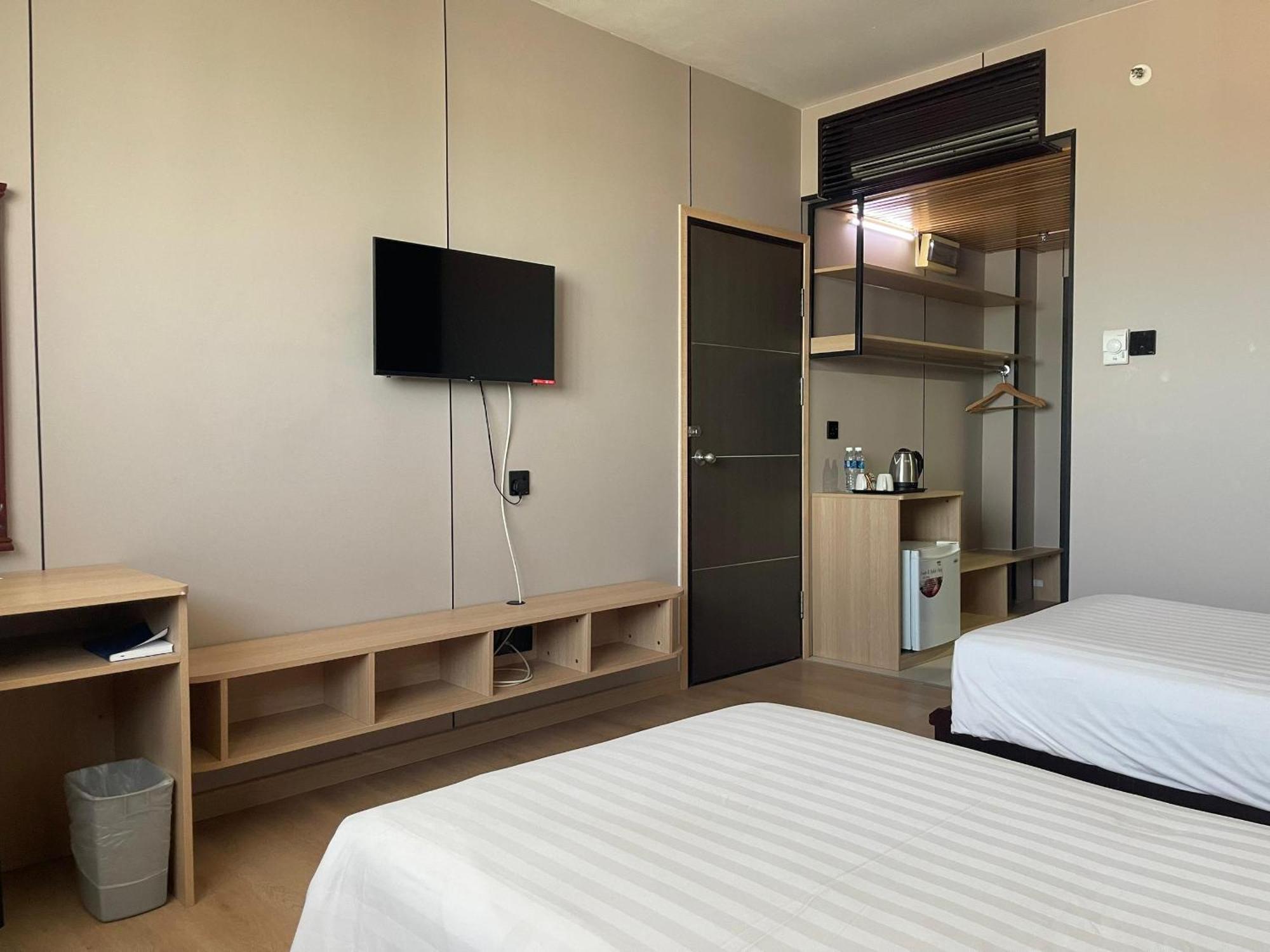 Penview Hotel Kuching Kültér fotó