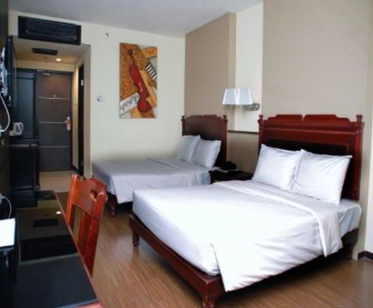 Penview Hotel Kuching Kültér fotó